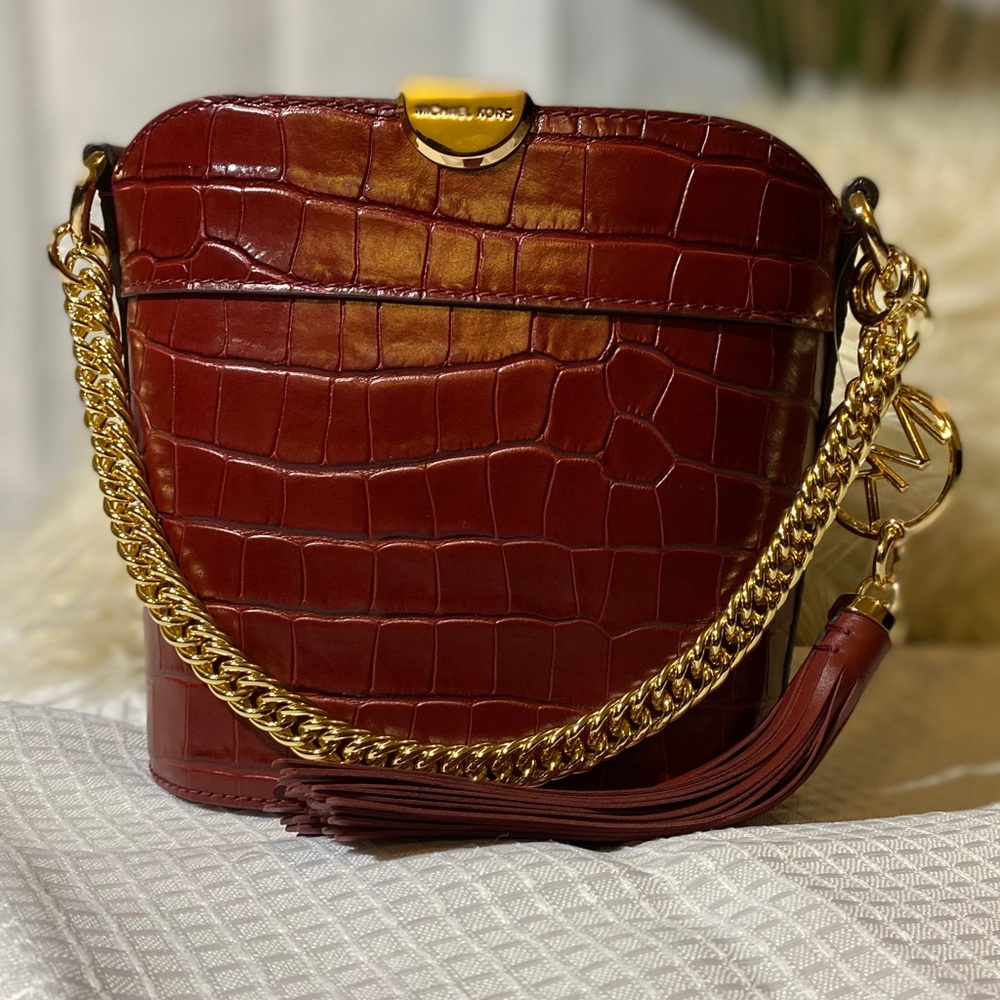 Micheal Kors Bea Medium Croc embossed